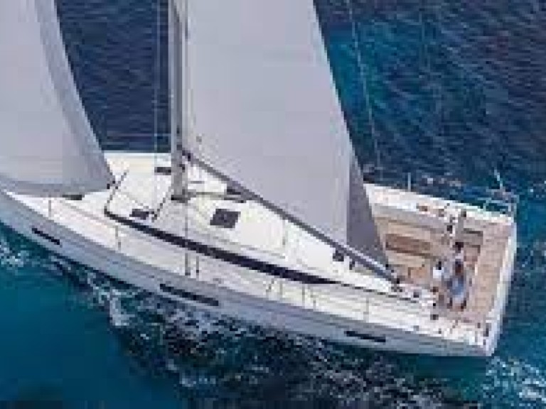 Louez un Bavaria Bavaria C42 à Álimos