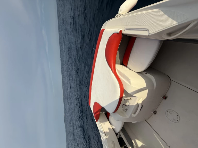 Bateau à moteur à louer à Mandelieu-la-Napoule au meilleur prix