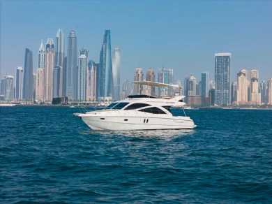Bateau à moteur à louer à Dubai Marina au meilleur prix