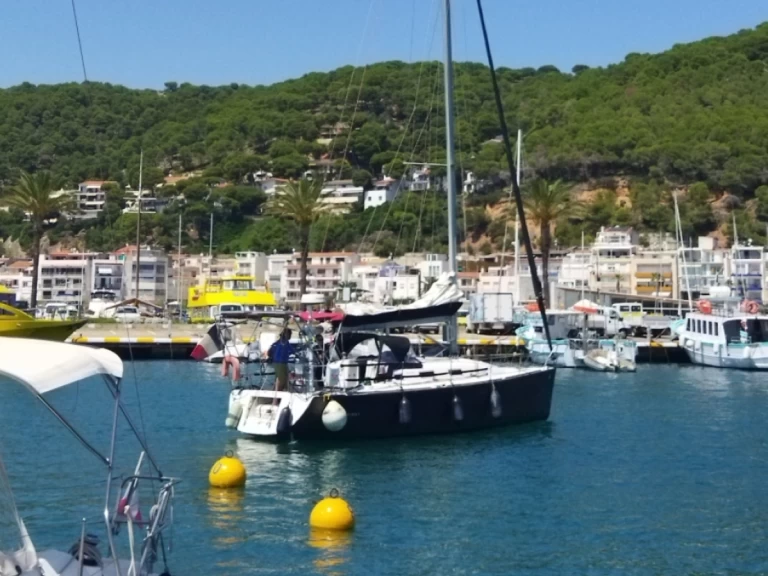 Location bateau Canet-en-Roussillon pas cher First 36.7