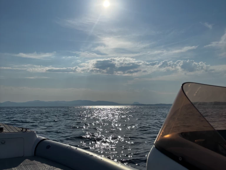 Location Semi-rigide à Mandelieu-la-Napoule - Arimar X-Cellence 730