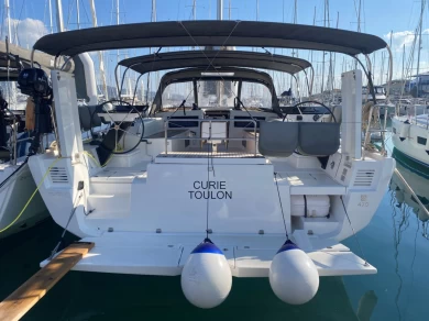 Yacht charter Lefkáda billig Dufour 470