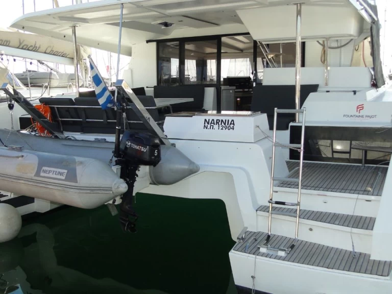 Location bateau Fountaine Pajot Astrea 42 à Álimos sur Samboat