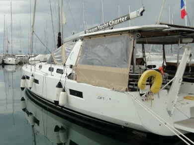 Sailboat rental with or without captain Jeanneau Álimos