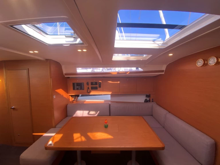 Louez un Dufour Dufour 470 à Lefkáda