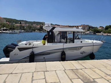 Noleggio barche Bénéteau Beneteau Barracuda 8 a Split su Samboat