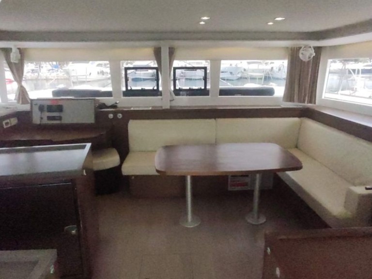 Location bateau Lagoon Lagoon 450 Sport Top à Álimos sur Samboat