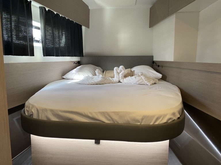 Location Catamaran Fountaine Pajot avec permis