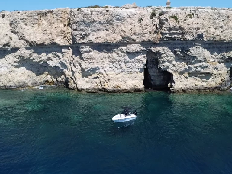 Compass Compass 150 CC a louer à Xemxija