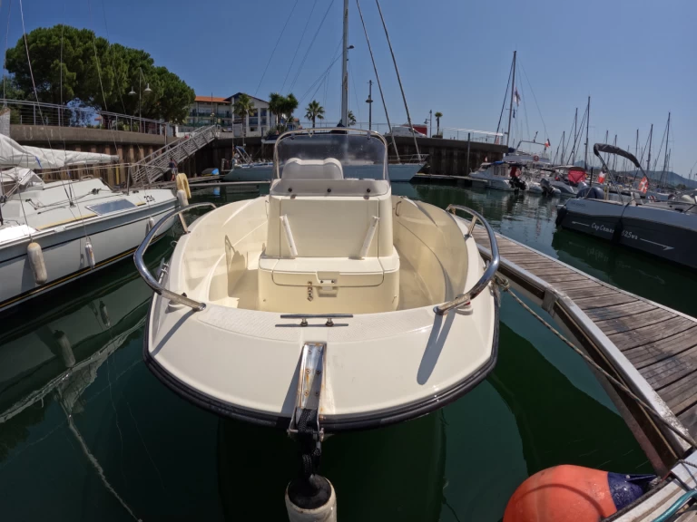 Location bateau Quicksilver Activ 555 Open à Hendaye sur Samboat