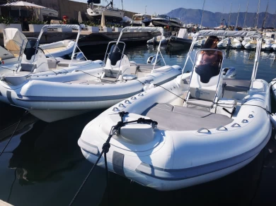 Noleggio Gommone con o senza skipper Altamarea a Palerme