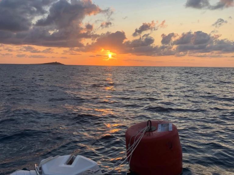 Louez un Altamarea Wave 20 à Palerme