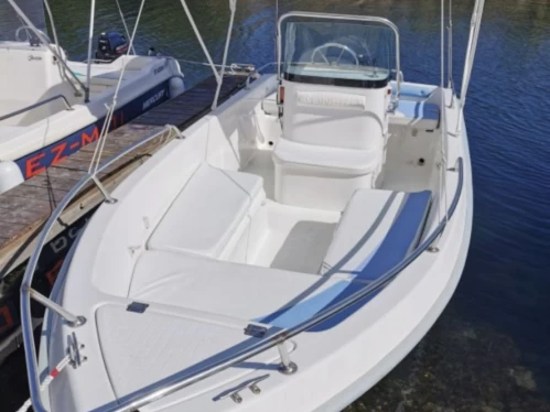 Bateau à moteur à louer à Marseille au meilleur prix