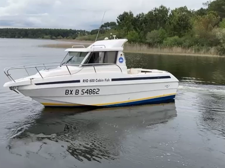 Bateau à moteur à louer à Bègles au meilleur prix