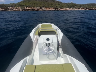 Motorboat rental with or without captain Zar Es Jondal