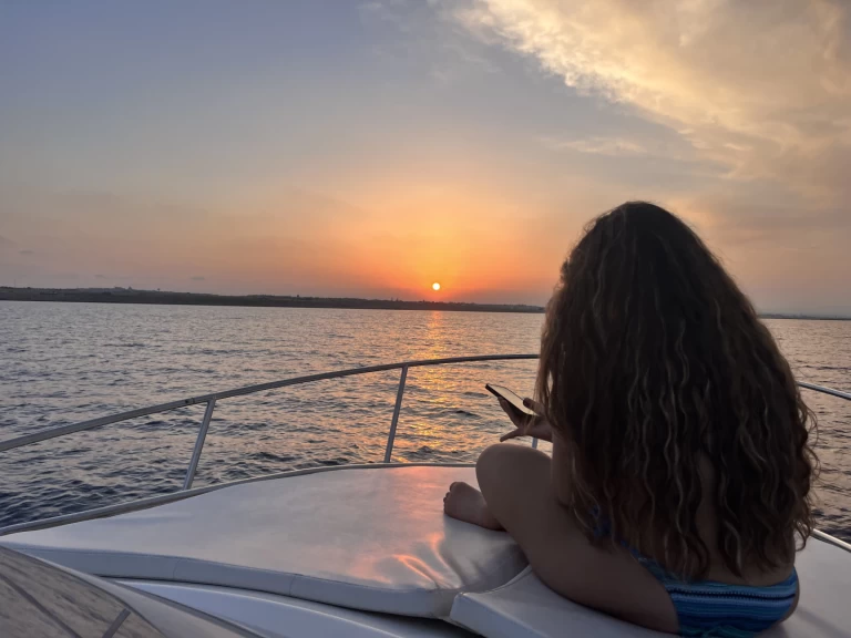 Bateau à moteur à louer à Marzamemi au meilleur prix