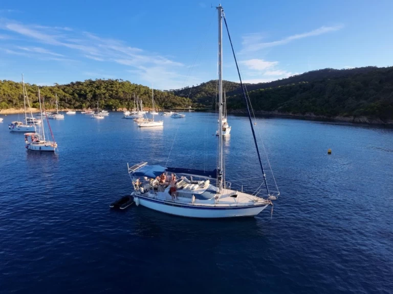 Location bateau Jouet 1040 MS à Hyères sur Samboat