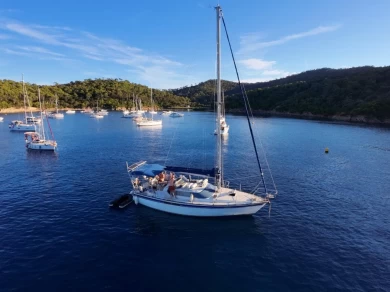 Boat rental Jouet 1040 MS in Hyères on Samboat