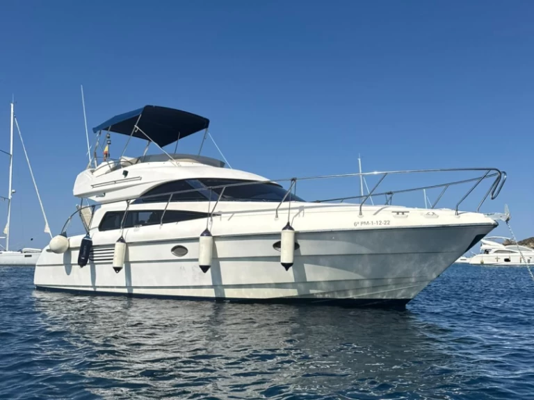 Louez un Astondoa Astondoa 39 AS à Marina de Dénia