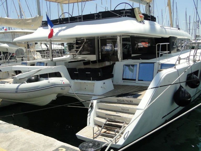 Location Catamaran à Álimos - Lagoon Lagoon 620