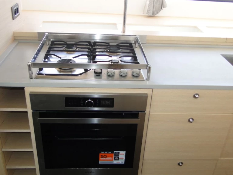 Lagoon Lagoon 620 a louer à Álimos