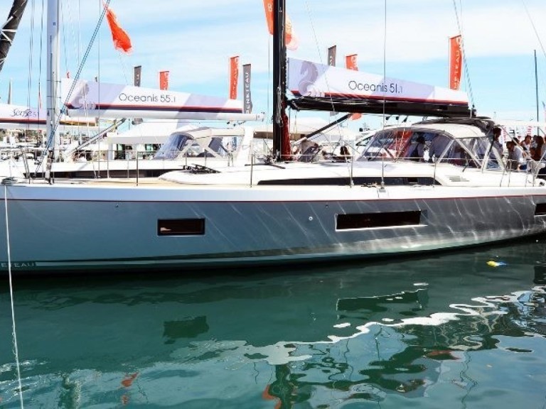 Louer Voilier avec ou sans skipper Bénéteau à Lávrio