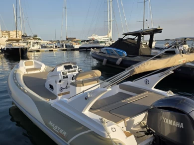 Noleggio Gommone con o senza skipper Master a Marina di Ragusa