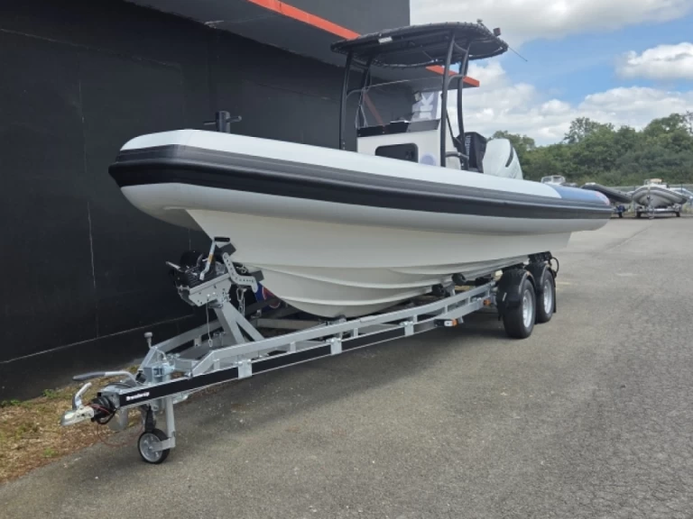 Location bateau Arzon pas cher SR 760 PRO
