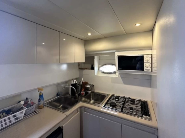 Location Bateau à moteur Rizzardi avec permis