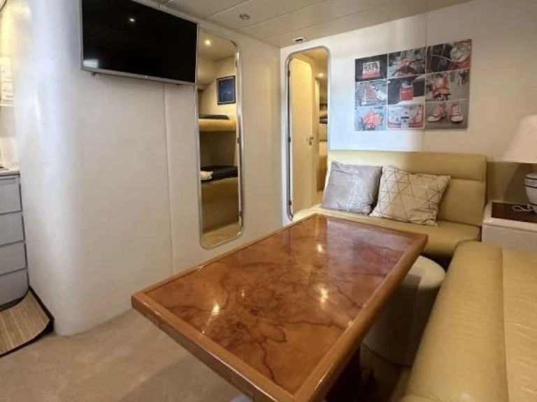 Louer Bateau à moteur avec ou sans skipper Rizzardi à Porto Badino