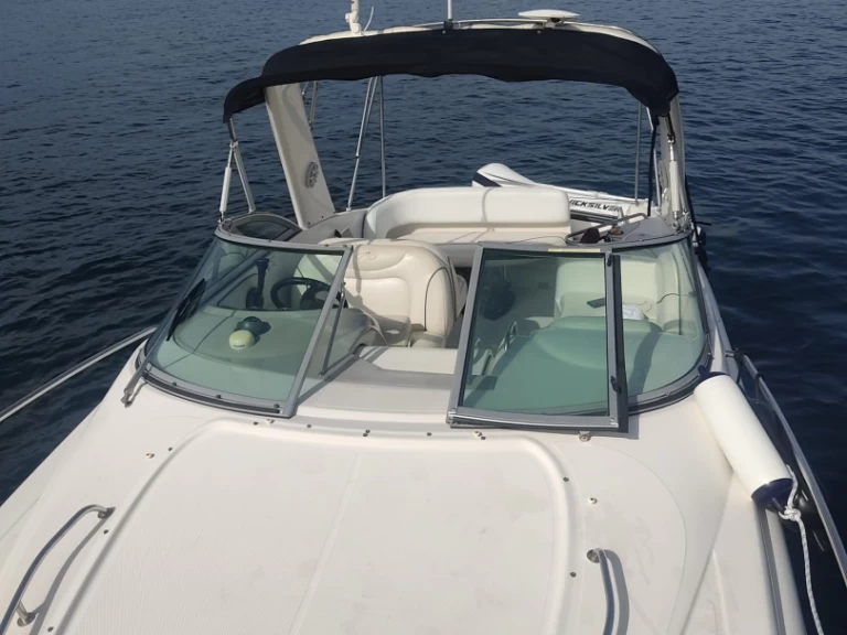 Louez un Monterey 270 cr à Combarro