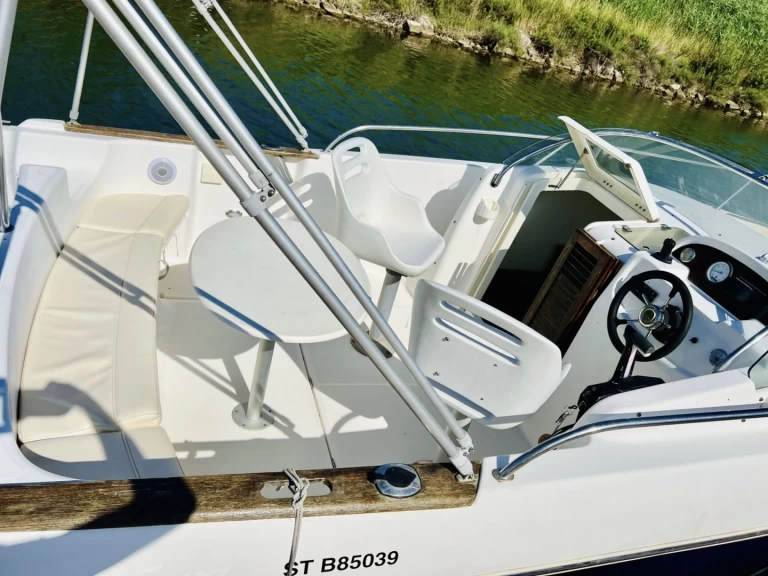 Location à Carnon-Plage - Jeanneau Cap Camarat 625 WA sur SamBoat