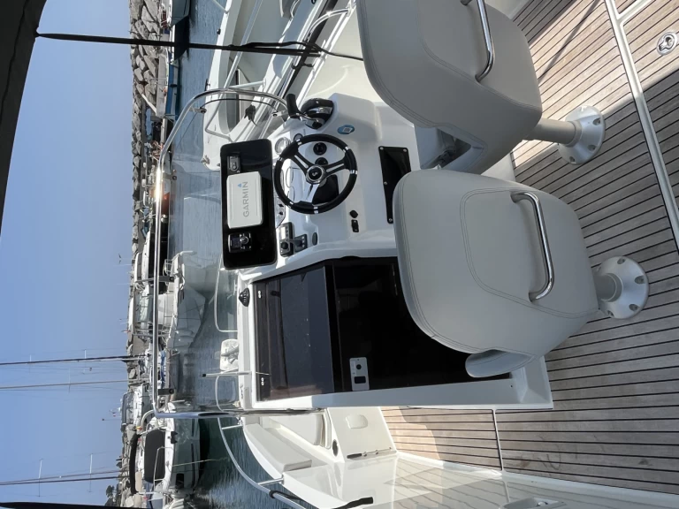 Bateau à moteur à louer à Les Issambres au meilleur prix