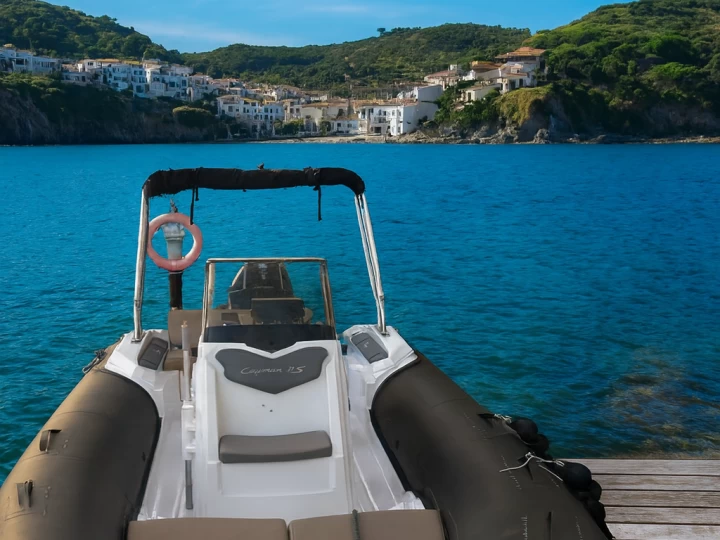 Louer Semi-rigide avec ou sans skipper Ranieri à Empuriabrava
