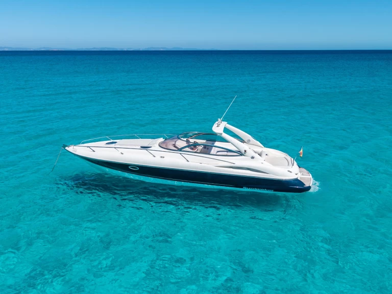 Louer Bateau à moteur avec ou sans skipper Sunseeker à Ibiza Magna