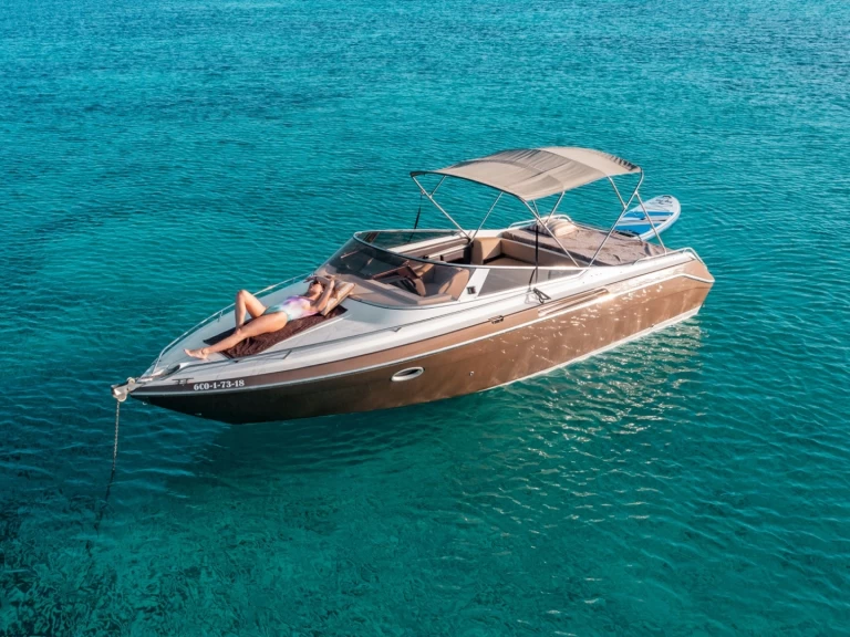 Location Bateau à moteur Cranchi avec permis