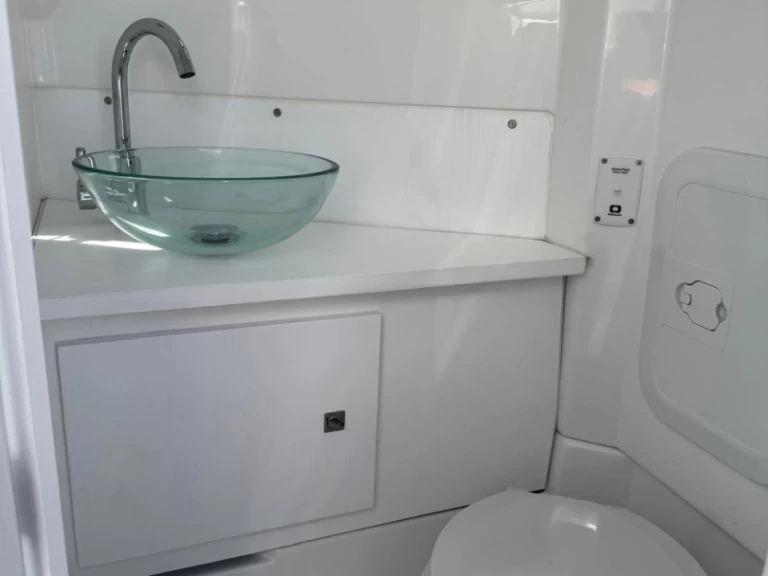 Location Semi-rigide à Poltu Quatu - Mar-Co E-Motion 29