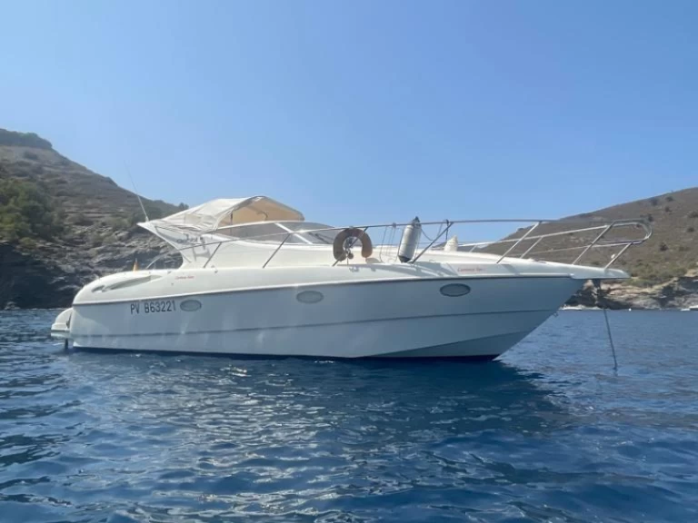 Bateau à moteur à louer à Empuriabrava au meilleur prix