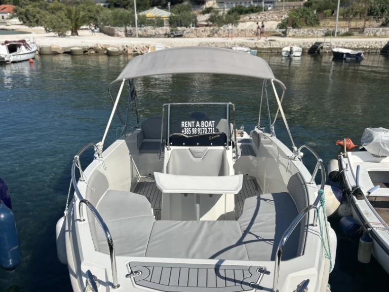 Location bateau Cantiere Nautico Speedy Cayman 585 à Trogir sur Samboat