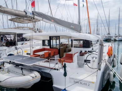 Yacht charter Álimos billig Excess 14