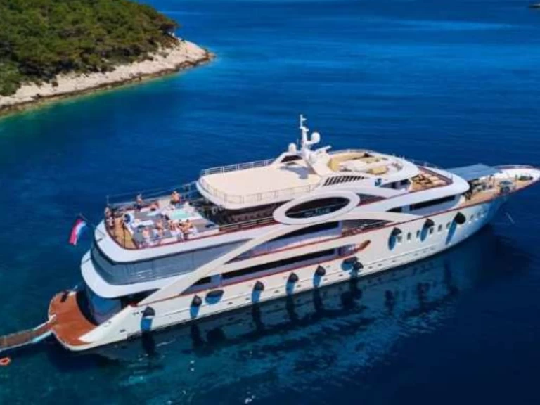 Location Voilier Custom Made avec permis