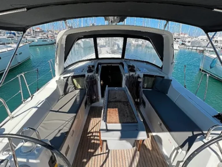 Louer Voilier avec ou sans skipper Bénéteau à Lefkáda