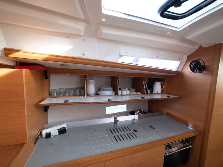 Location à Álimos - Dufour Dufour 430 Grand Large sur SamBoat