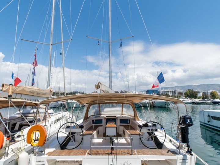 Location Voilier à Álimos - Dufour Dufour 530