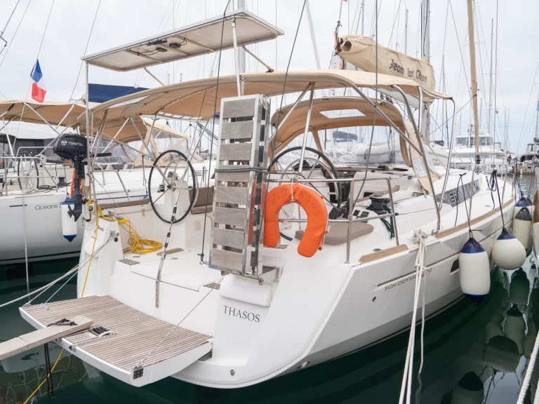 Louez un Jeanneau Sun Odyssey 479 à Álimos
