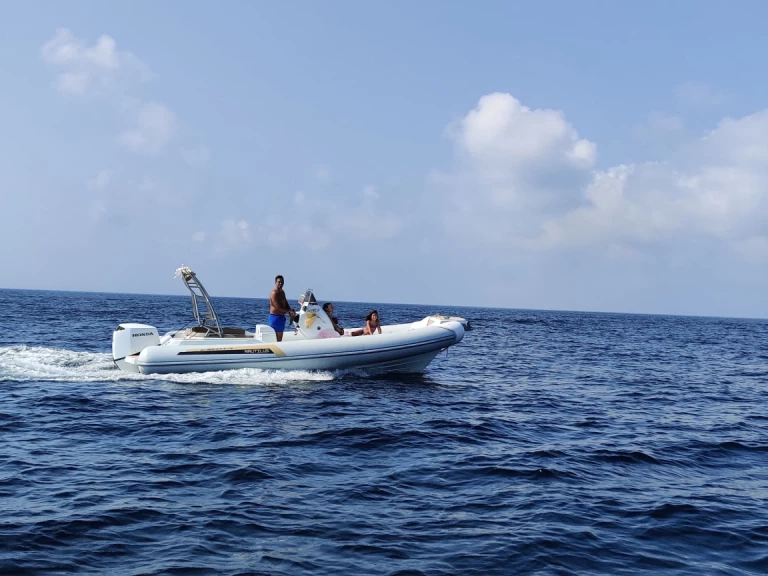 Location à Villaggio San Teodoro - Nautilus GT SixFive sur SamBoat