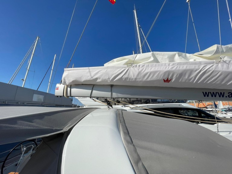 Bénéteau Oceanis 51.1 a louer à Grande Canarie