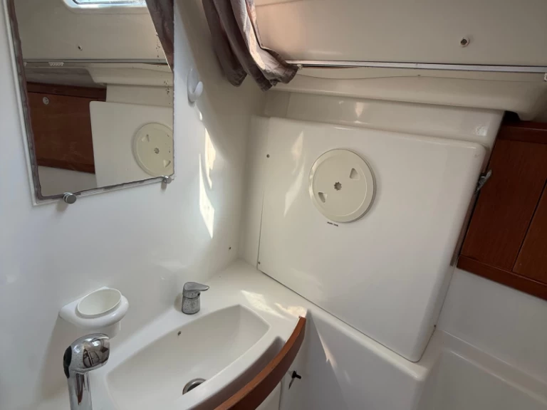 Location à Las Galletas - Bénéteau Oceanis 43 sur SamBoat