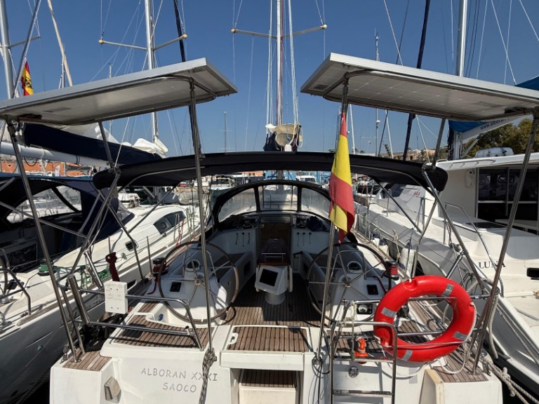 Louez un Bénéteau Oceanis 43 à Las Galletas