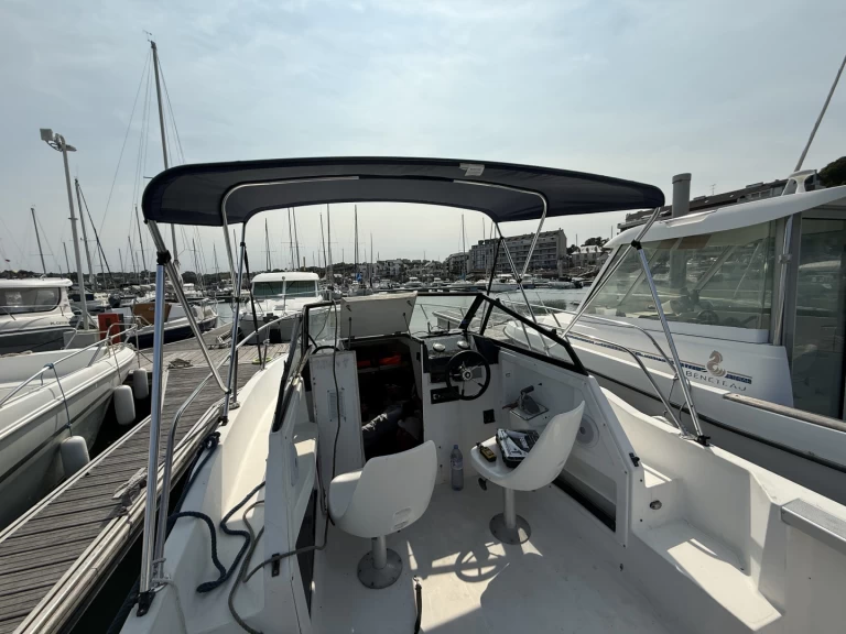 Location Bateau à moteur à Perros-Guirec - Bayliner Trophy 2002